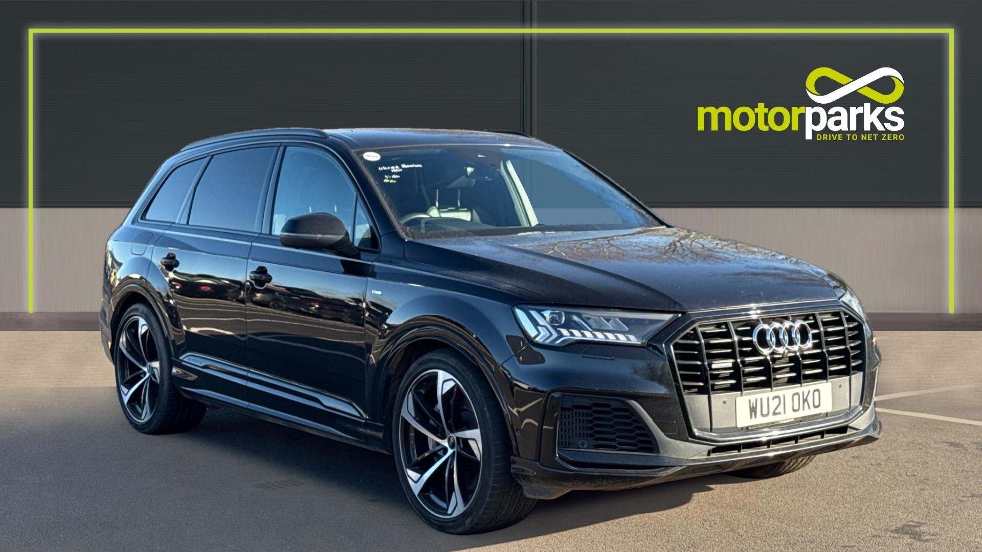 Main listing image - Audi Q7