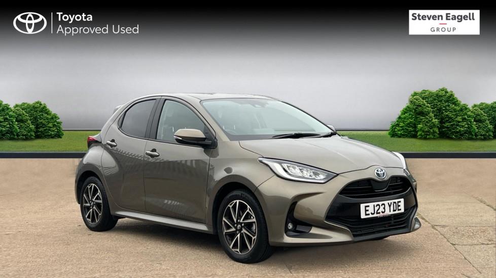 Main listing image - Toyota Yaris