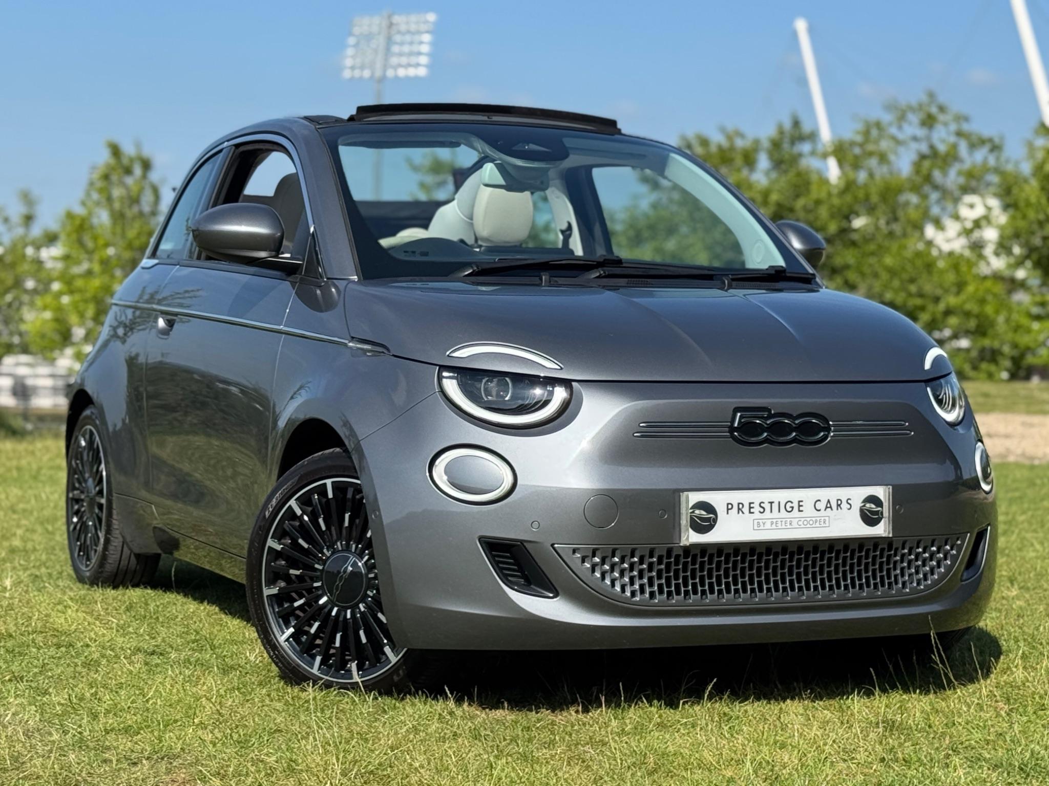 Main listing image - Fiat 500 Electric