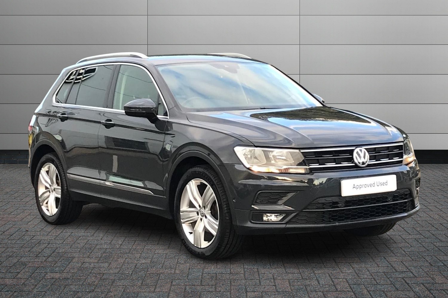 Main listing image - Volkswagen Tiguan