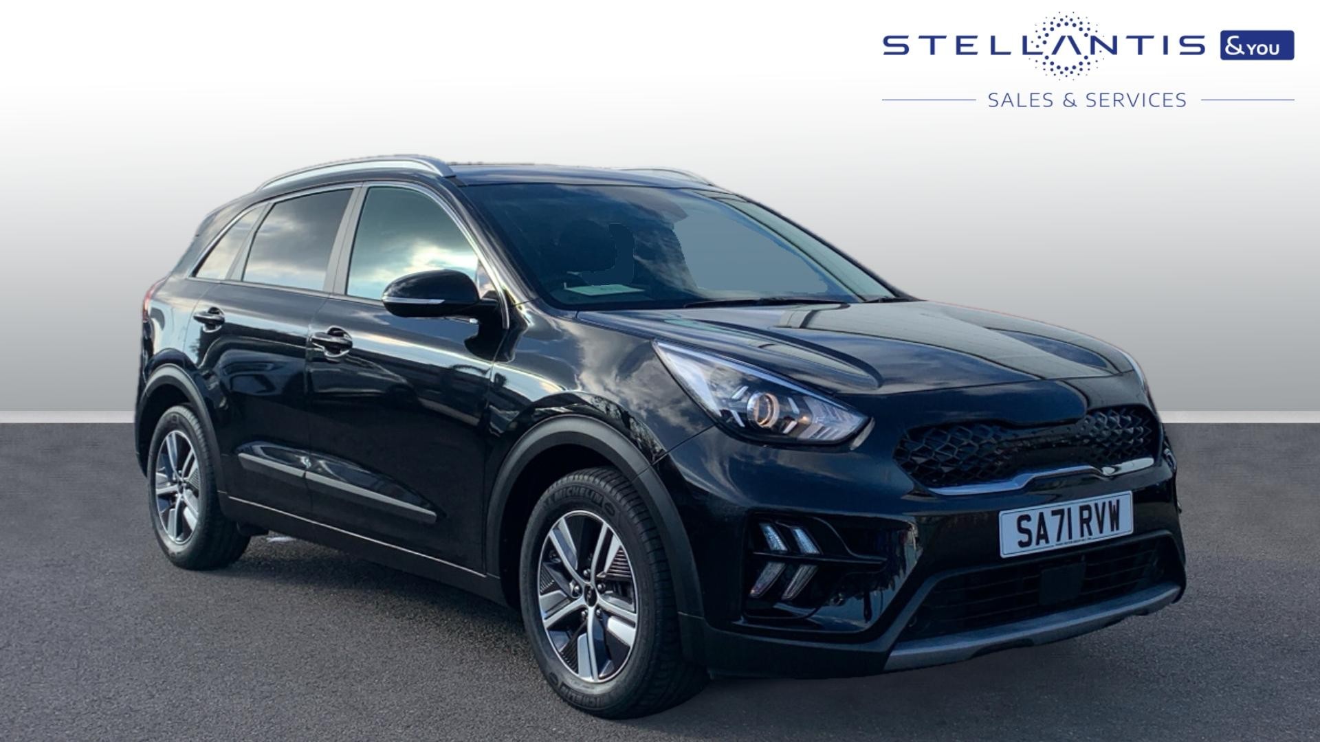 Main listing image - Kia Niro