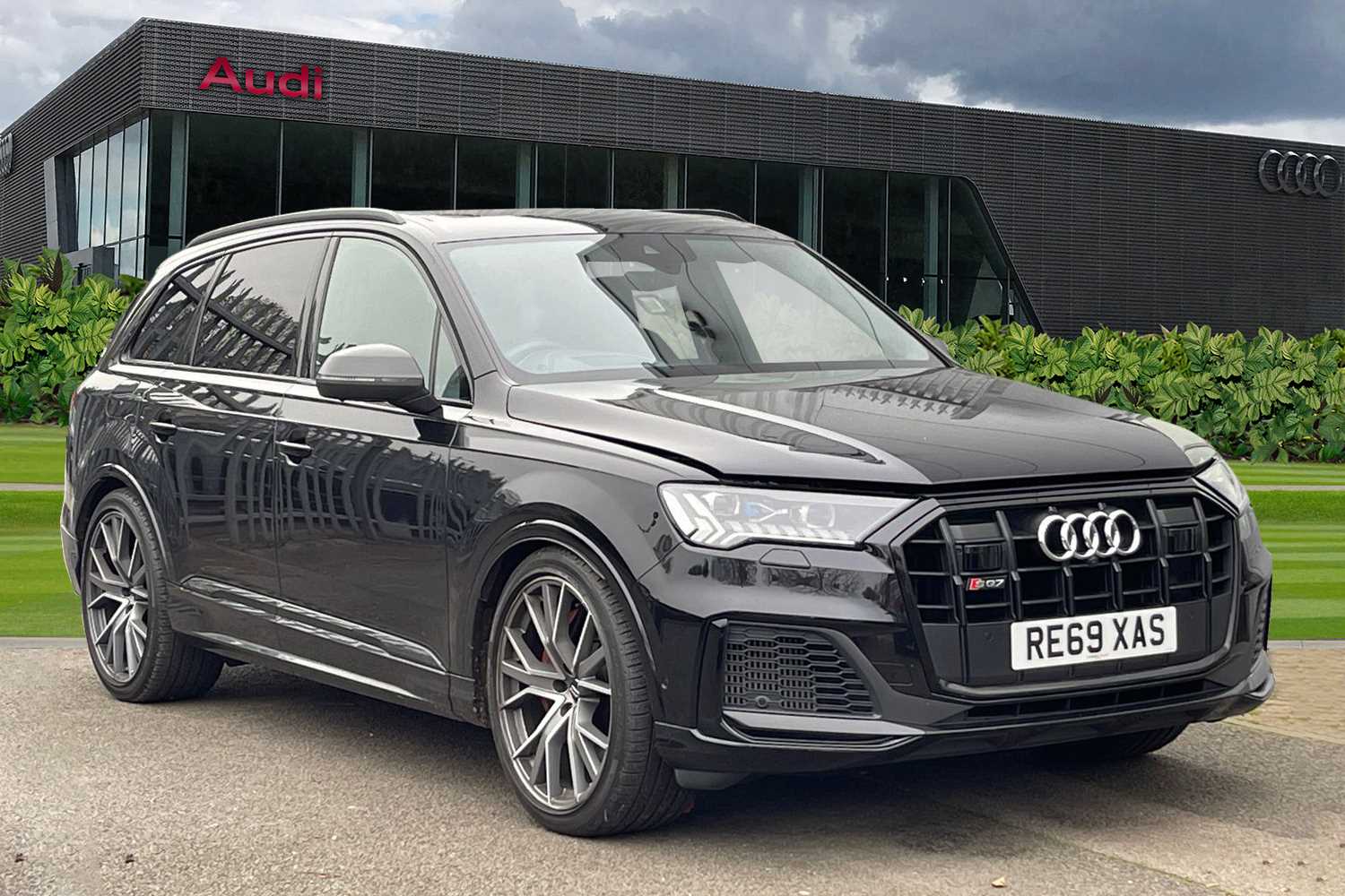 Main listing image - Audi SQ7