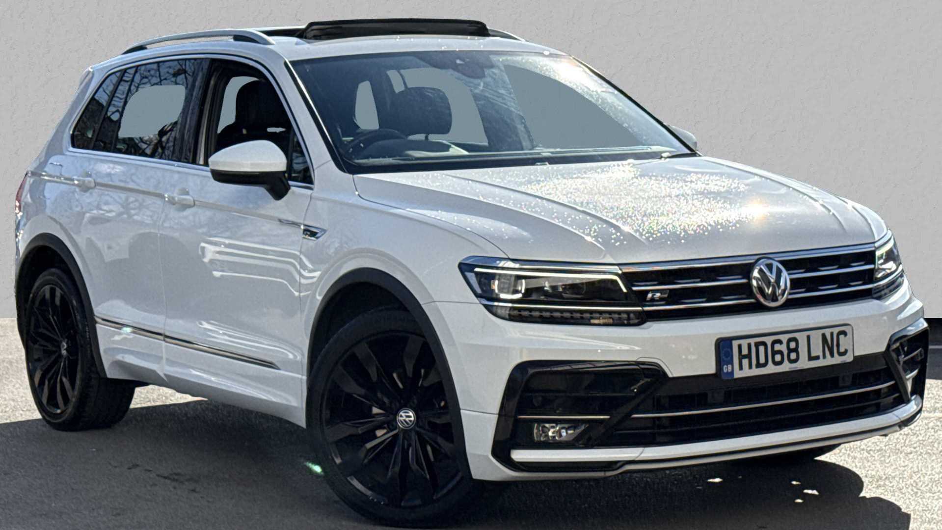 Main listing image - Volkswagen Tiguan