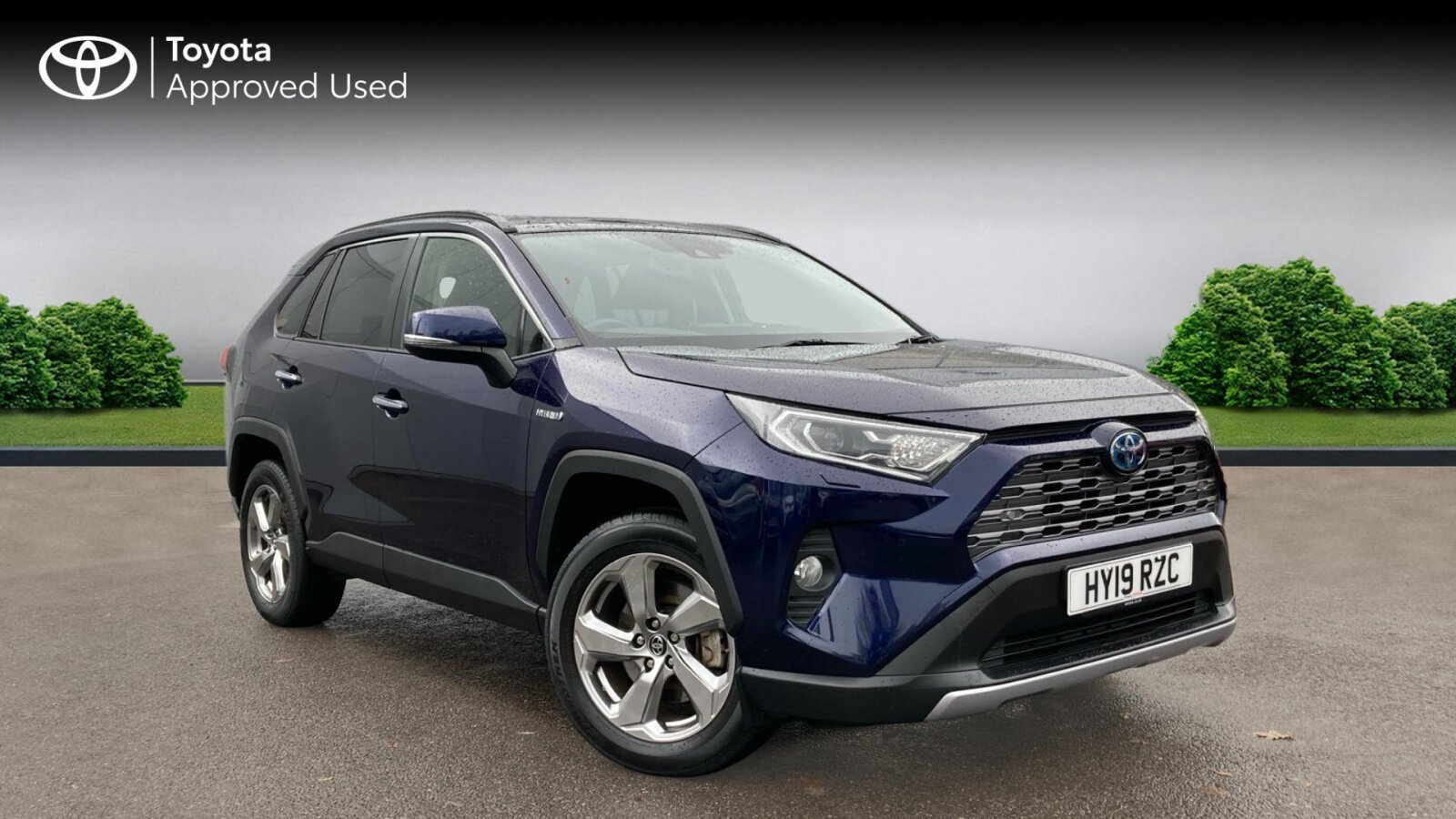 Main listing image - Toyota RAV4