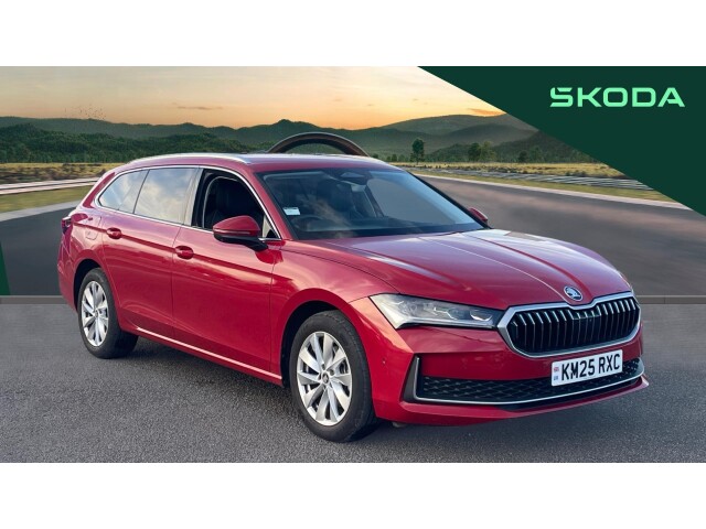 Main listing image - Skoda Superb Estate