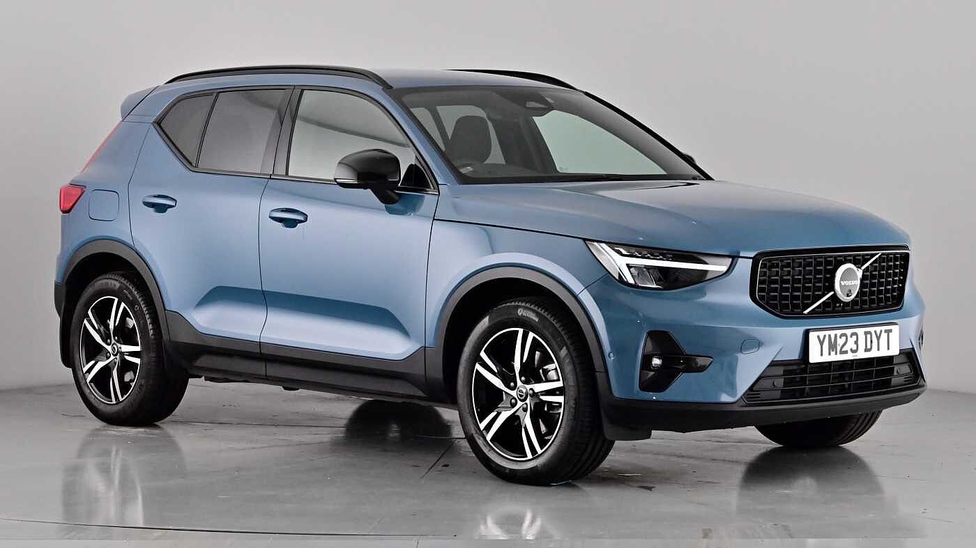 Main listing image - Volvo XC40