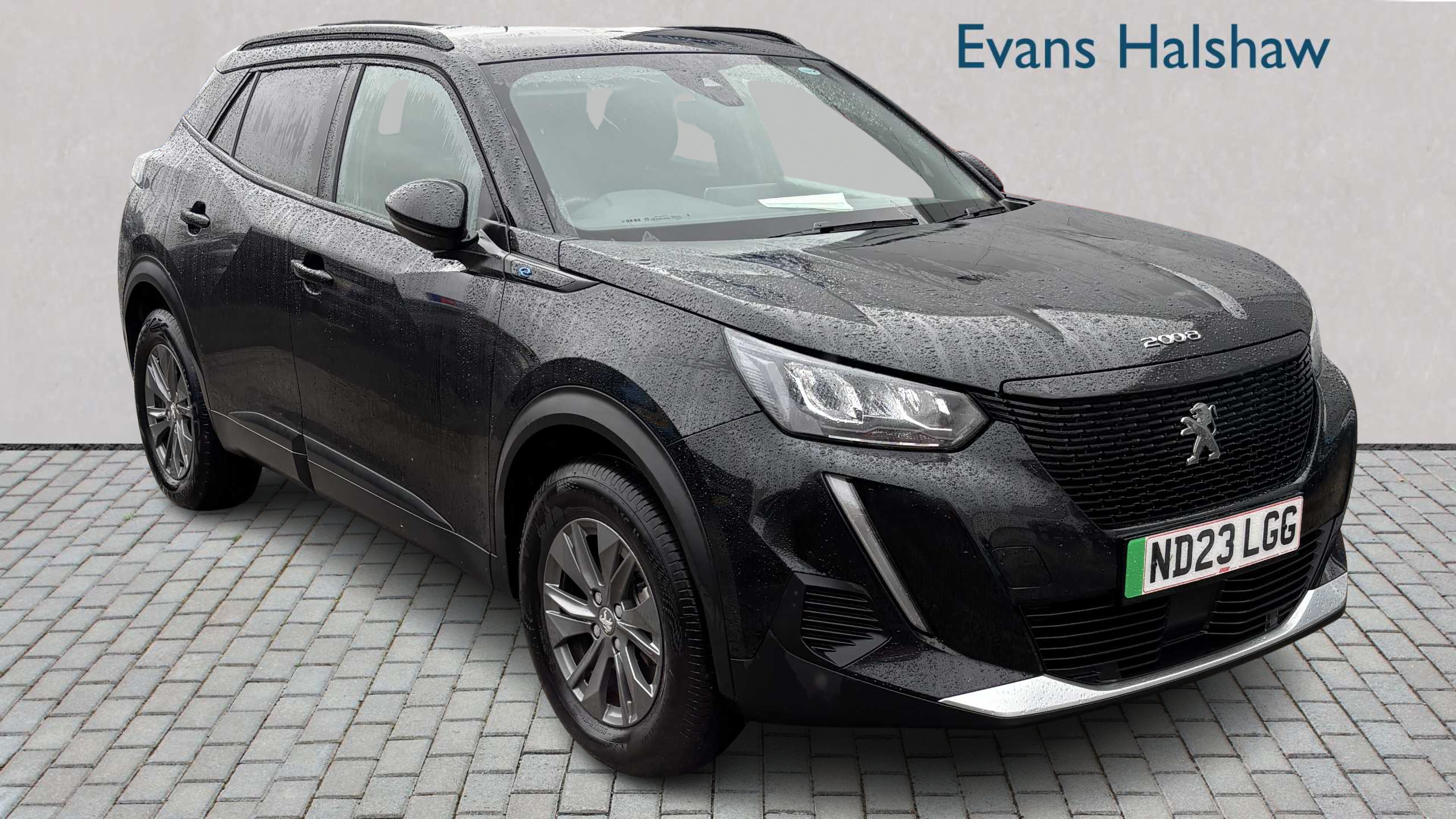 Main listing image - Peugeot e-2008