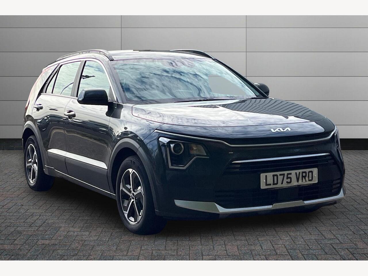 Main listing image - Kia Niro