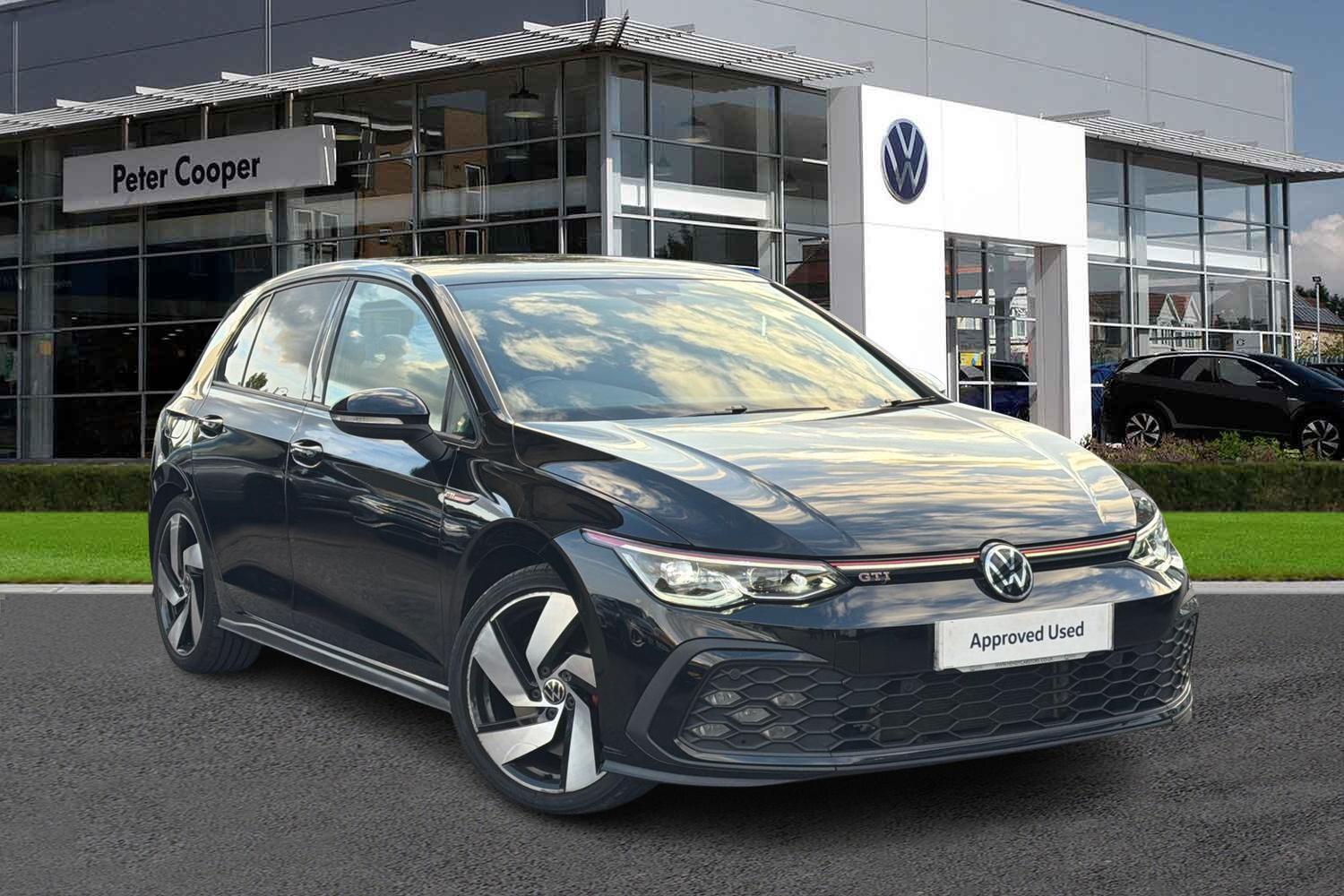 Main listing image - Volkswagen Golf