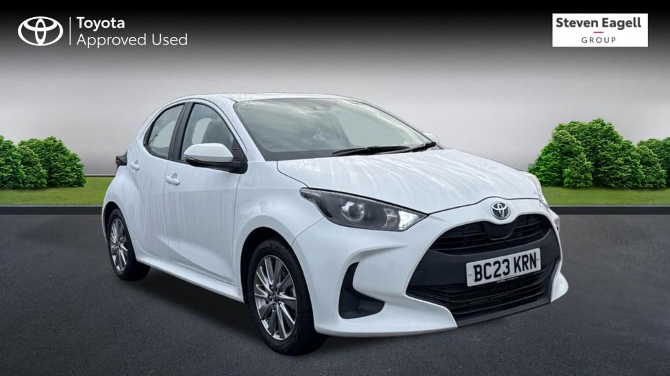 Main listing image - Toyota Yaris