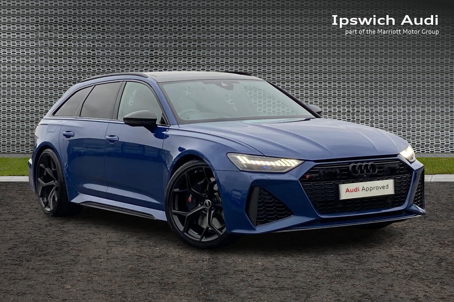 Main listing image - Audi RS6