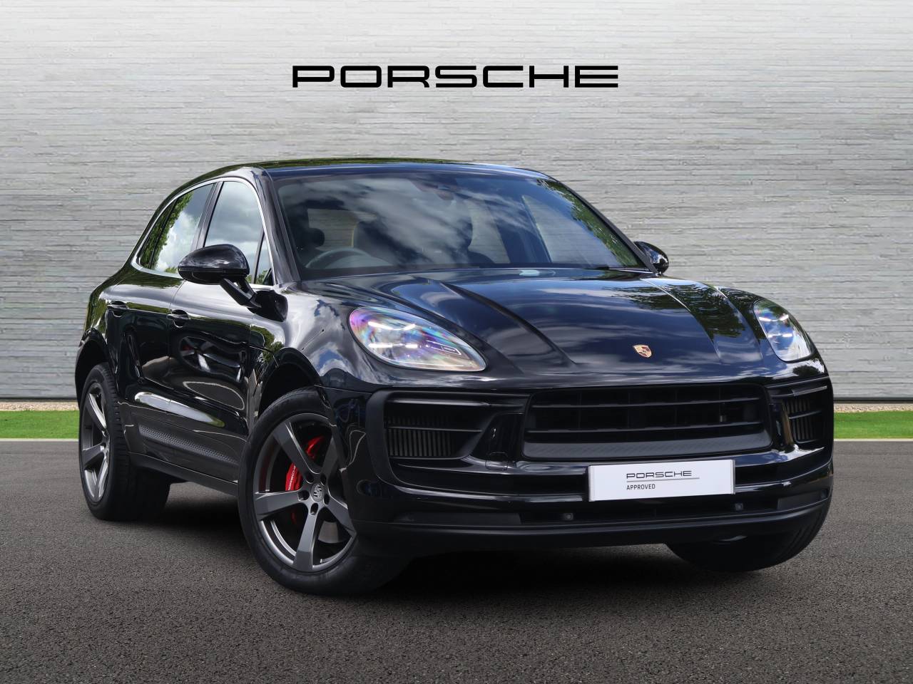 Main listing image - Porsche Macan