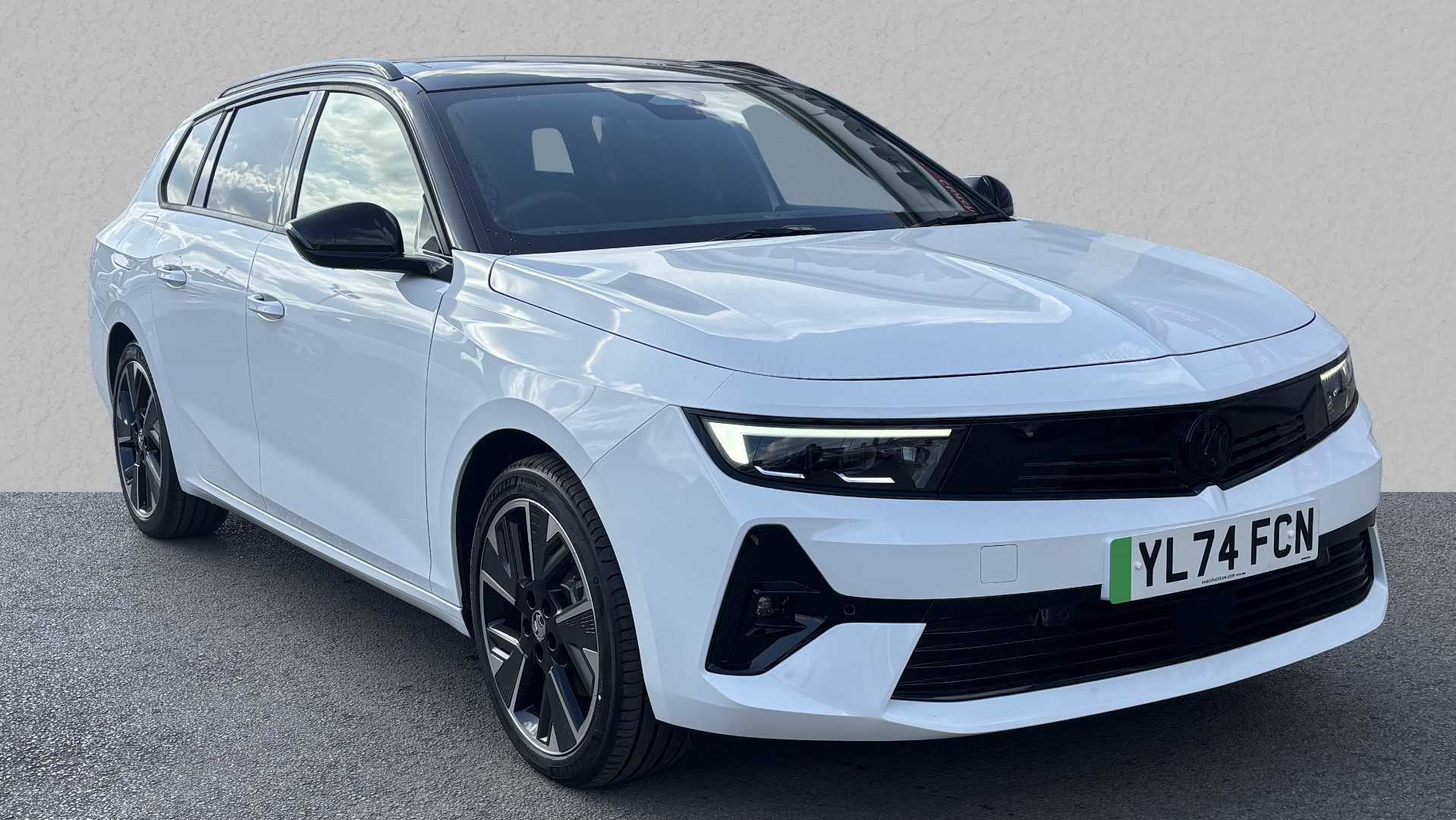 Main listing image - Vauxhall Astra Sports Tourer