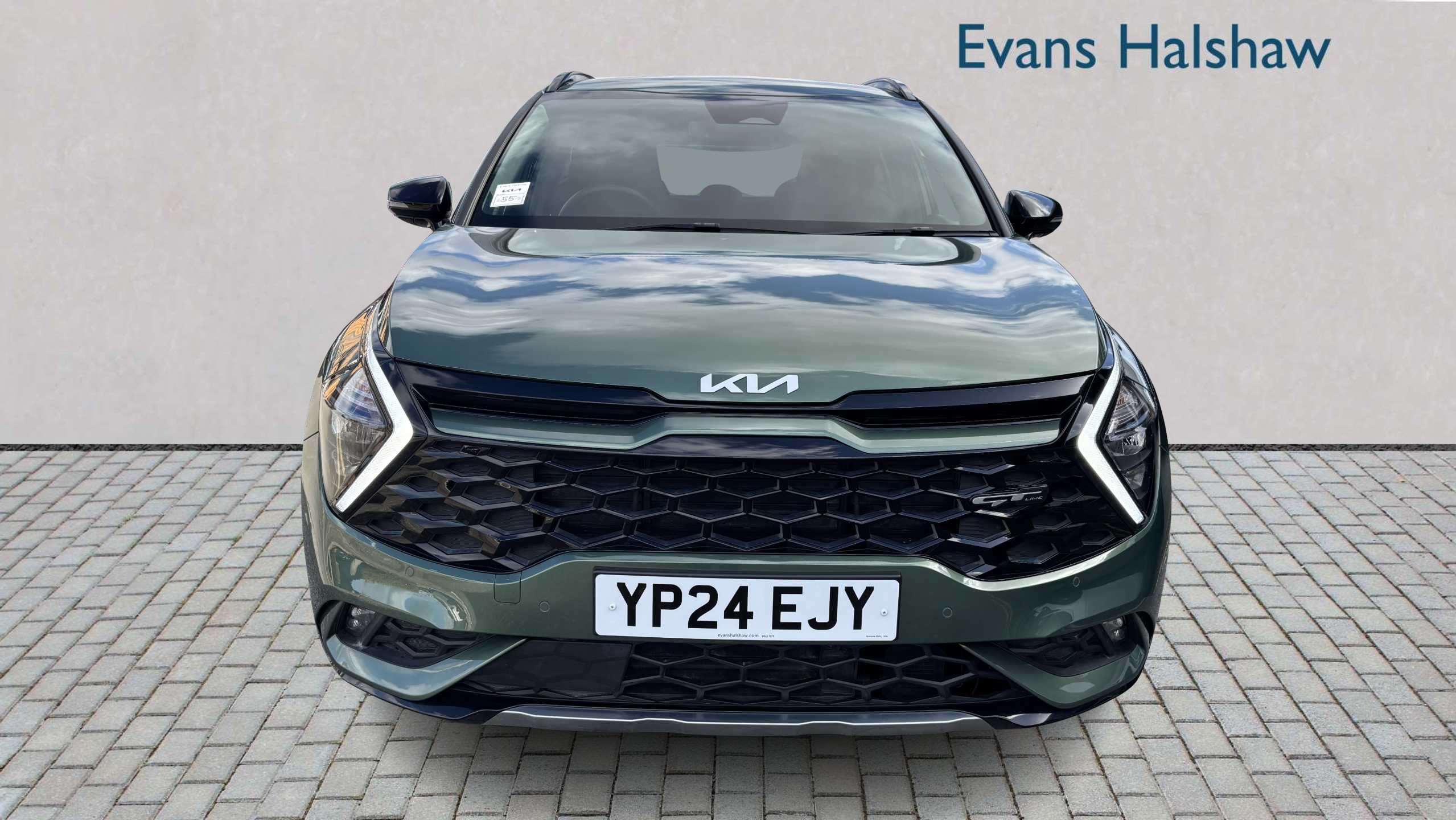 Main listing image - Kia Sportage