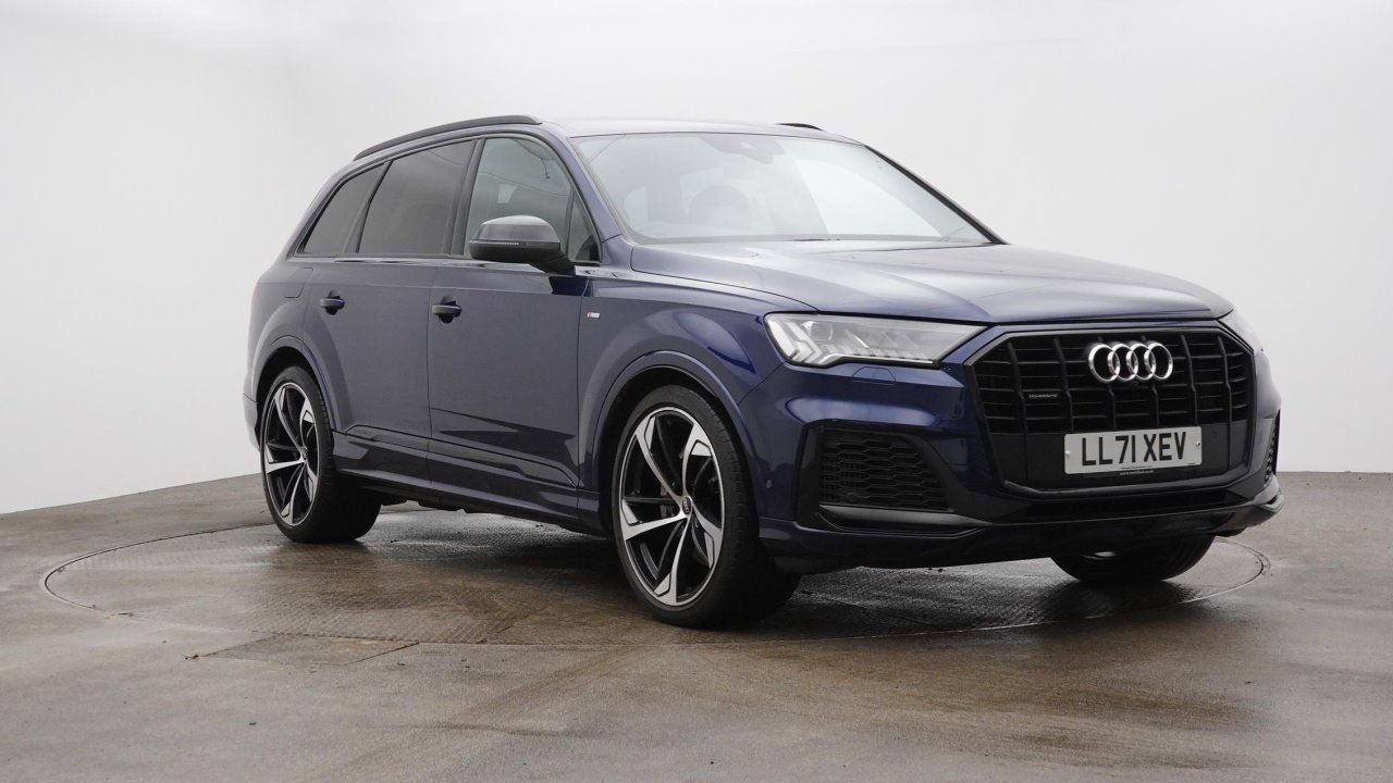 Main listing image - Audi Q7