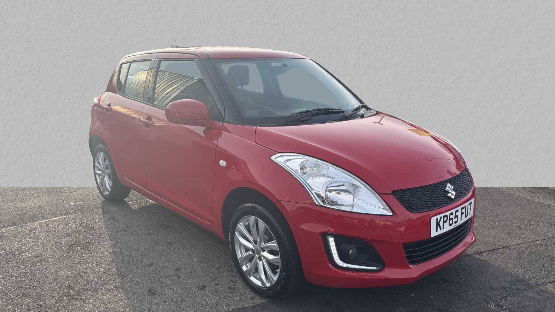 Main listing image - Suzuki Swift