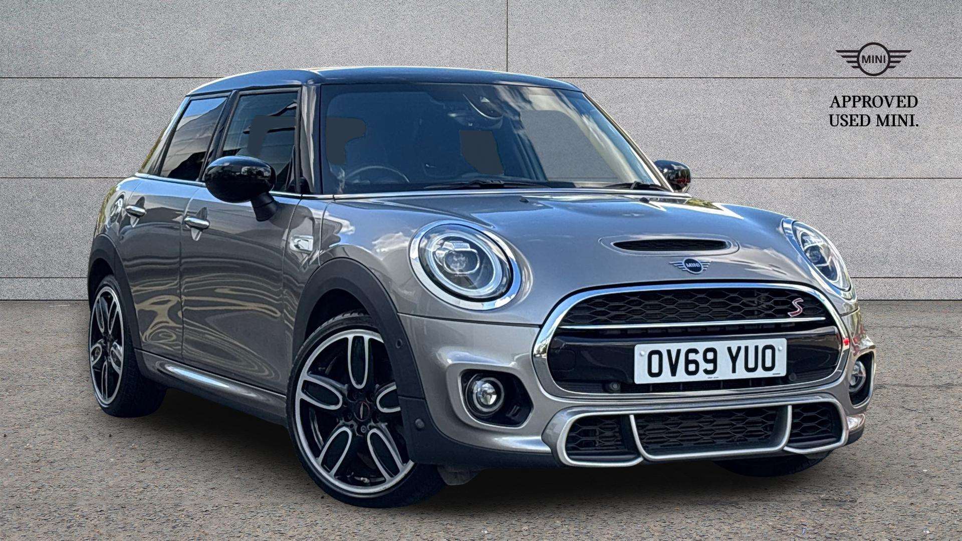Main listing image - MINI Hatchback 5dr