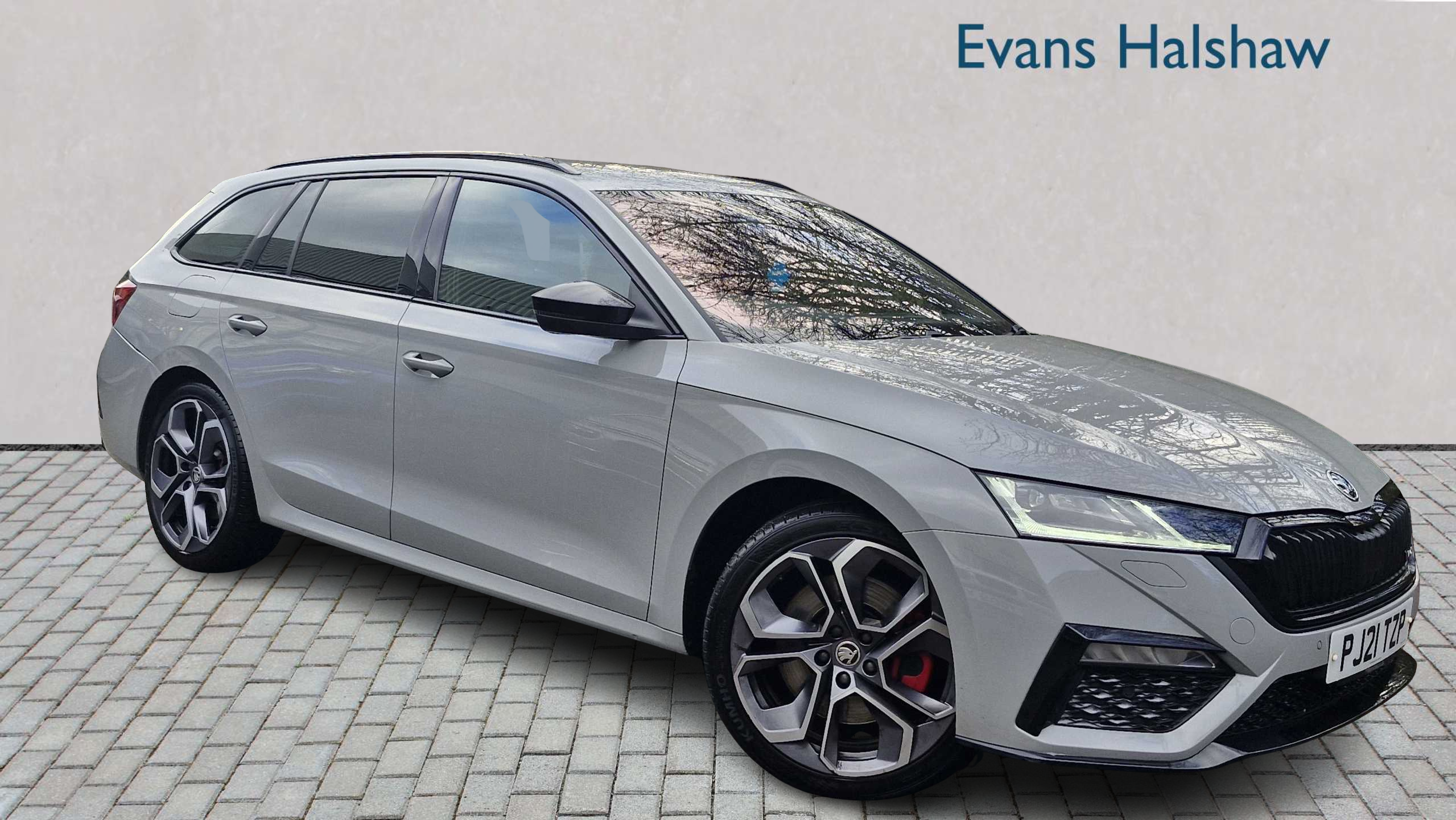 Main listing image - Skoda Octavia Estate