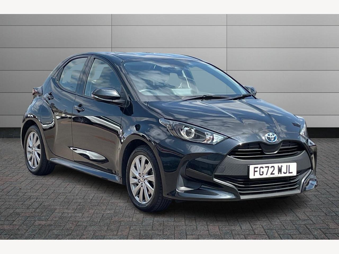 Main listing image - Toyota Yaris