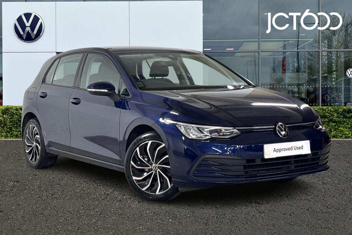 Main listing image - Volkswagen Golf