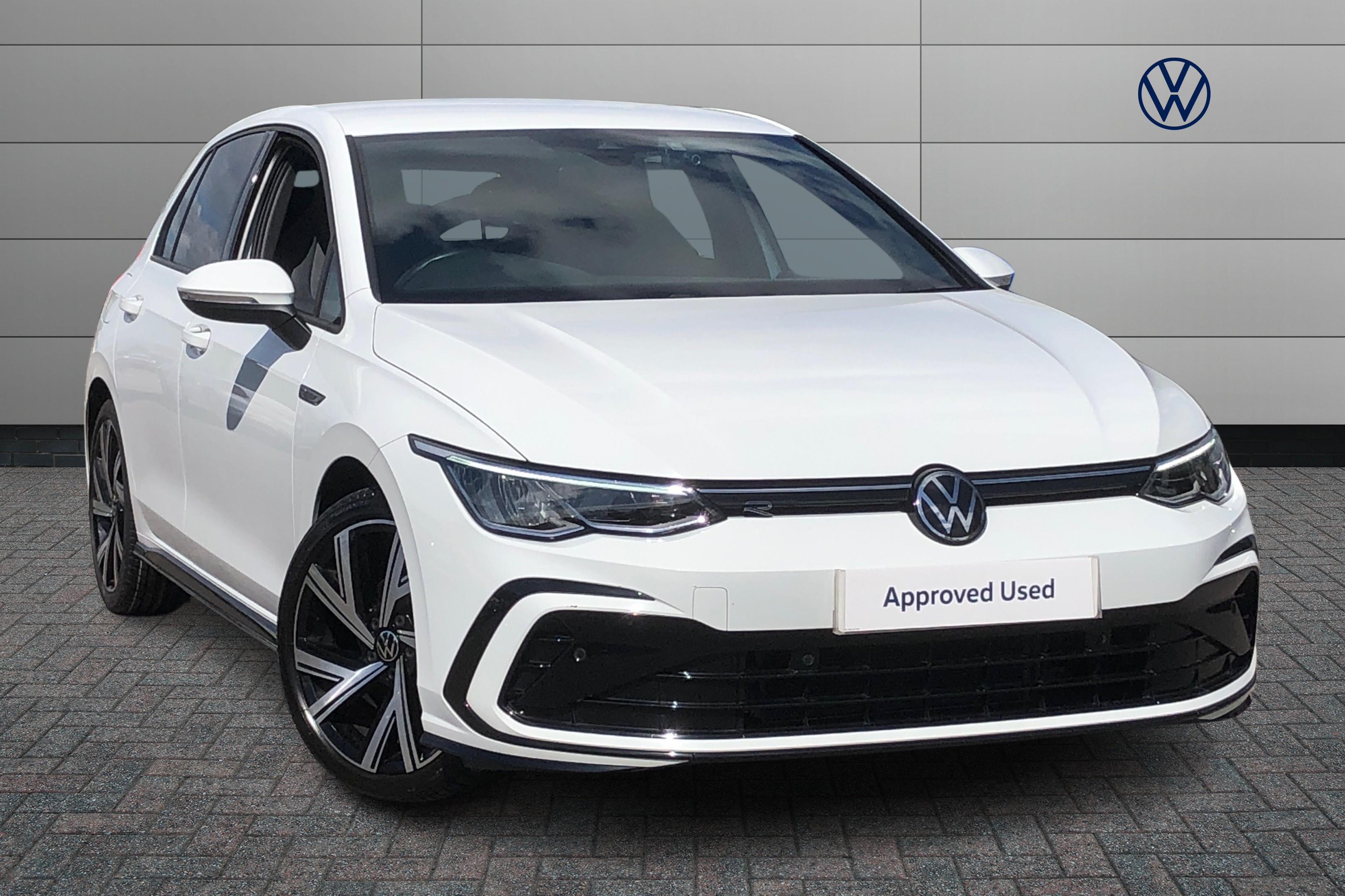 Main listing image - Volkswagen Golf