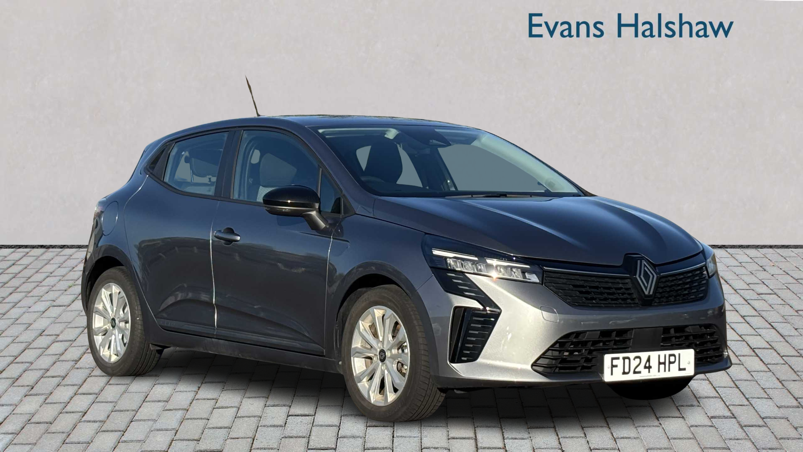 Main listing image - Renault Clio