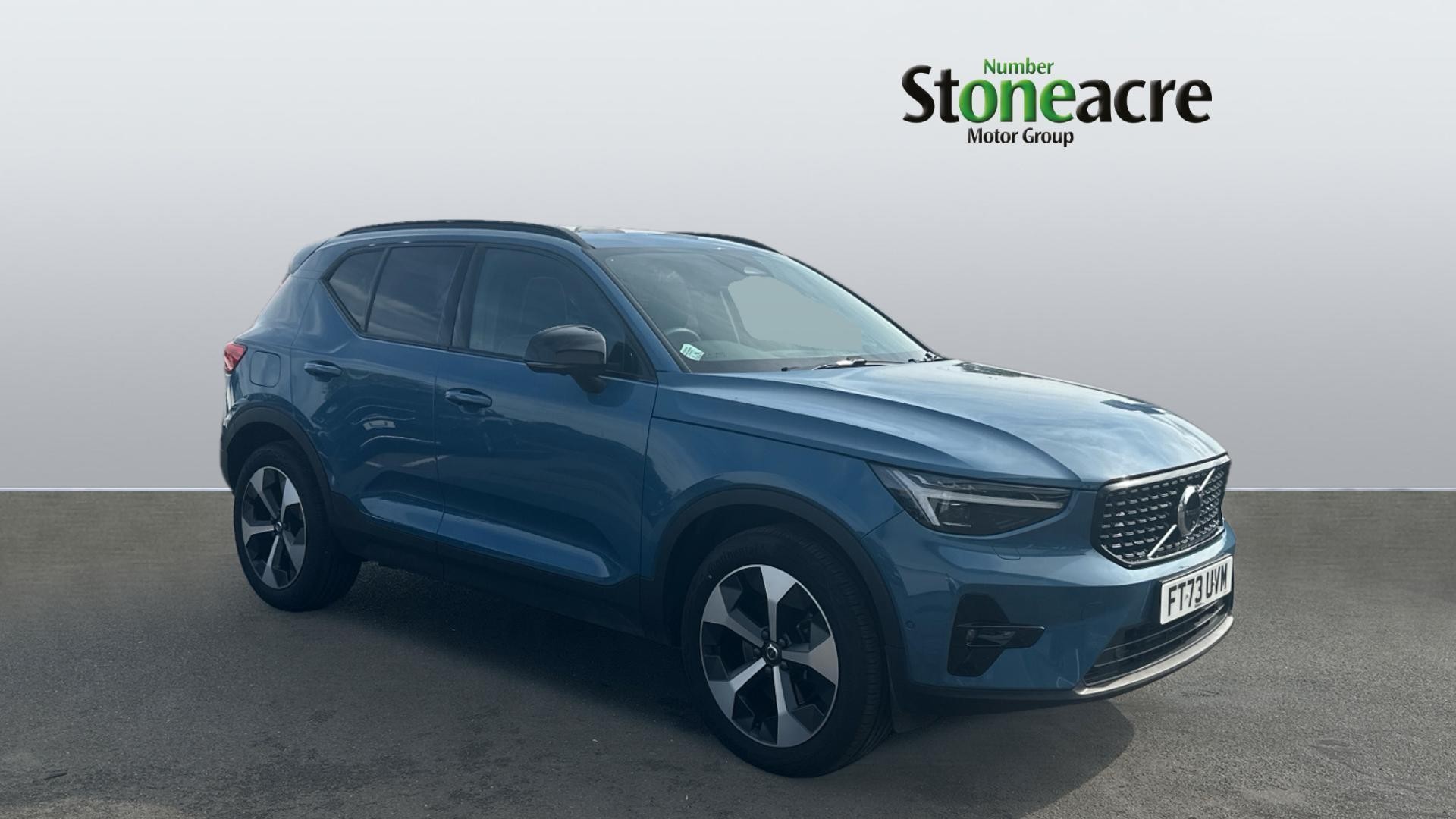 Main listing image - Volvo XC40