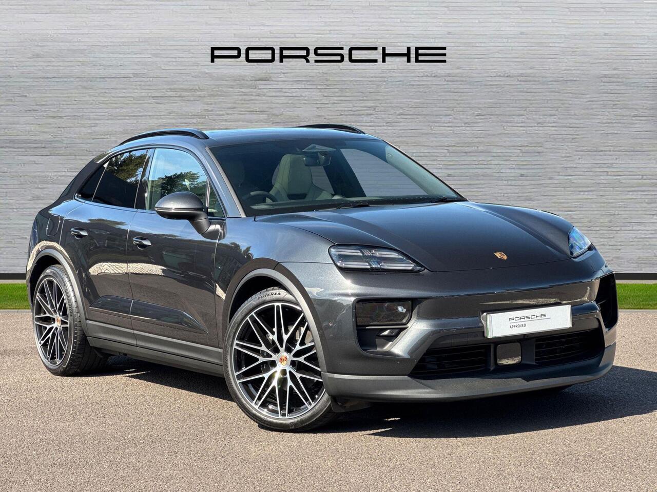 Main listing image - Porsche Macan
