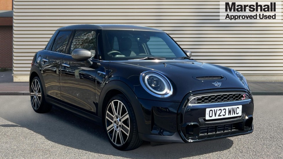 Main listing image - MINI Hatchback 5dr