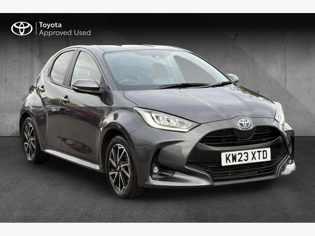 Main listing image - Toyota Yaris