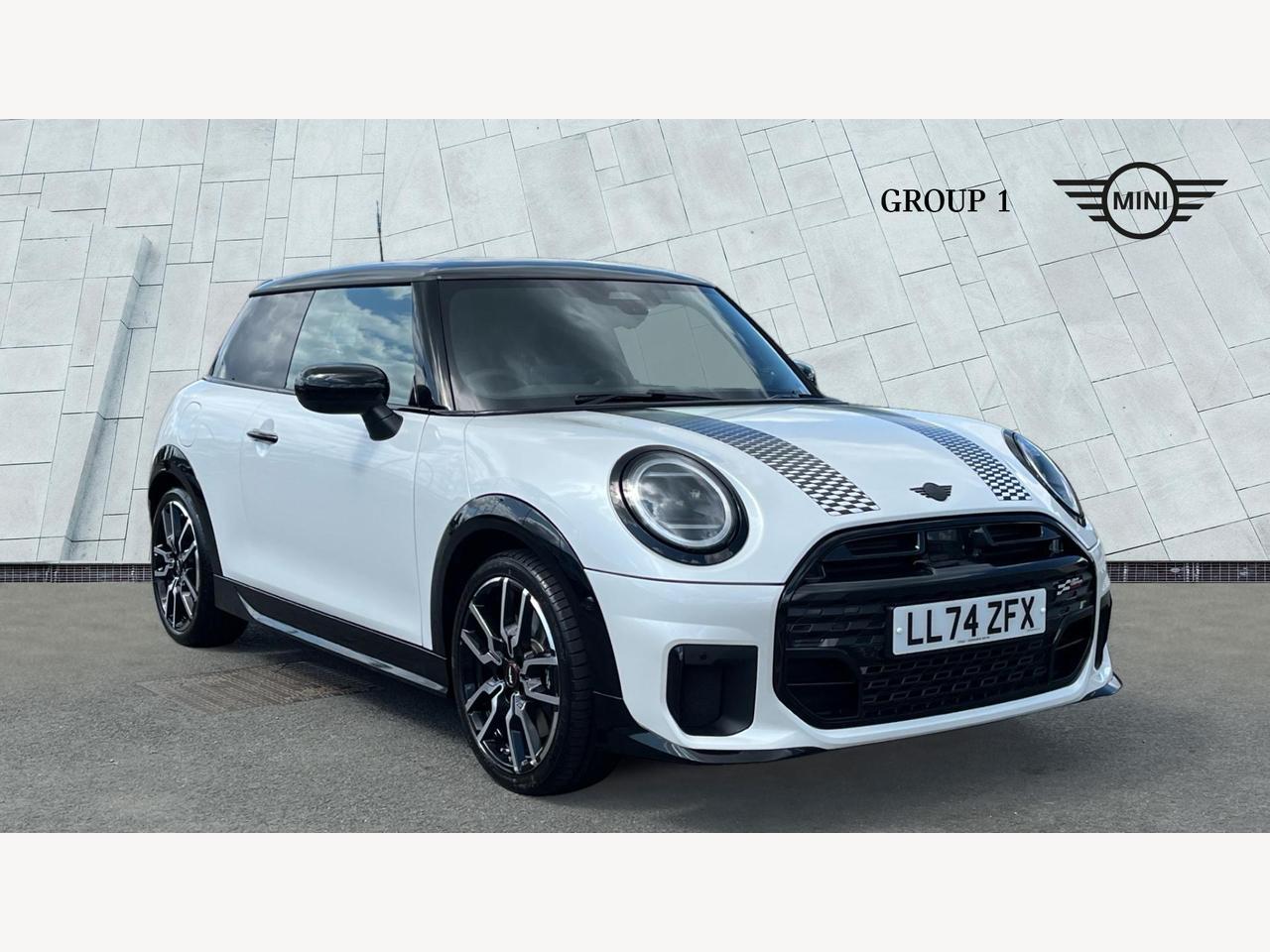 Main listing image - MINI Hatchback