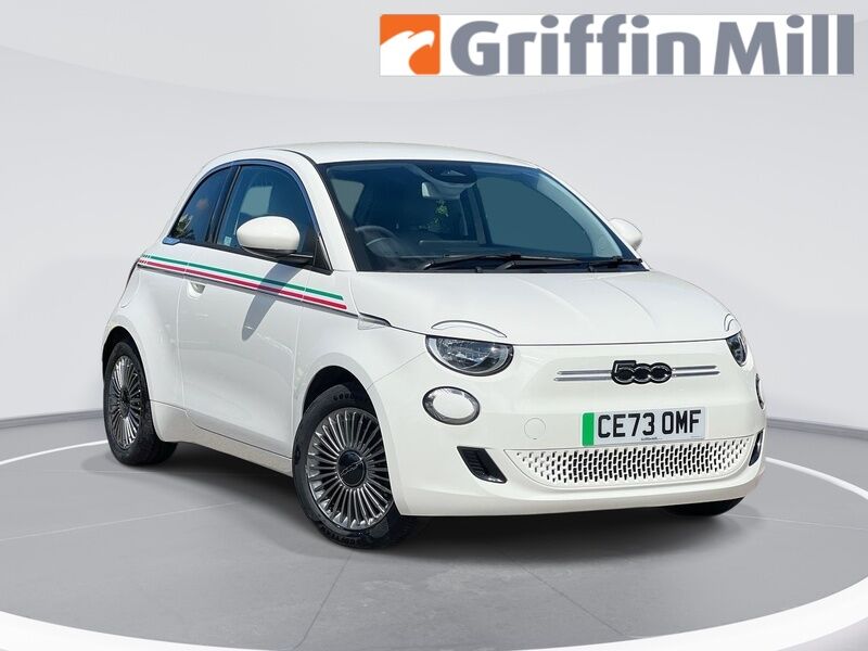 Main listing image - Fiat 500 Electric