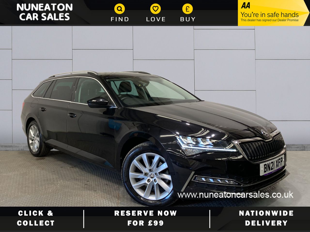 Main listing image - Skoda Superb Estate