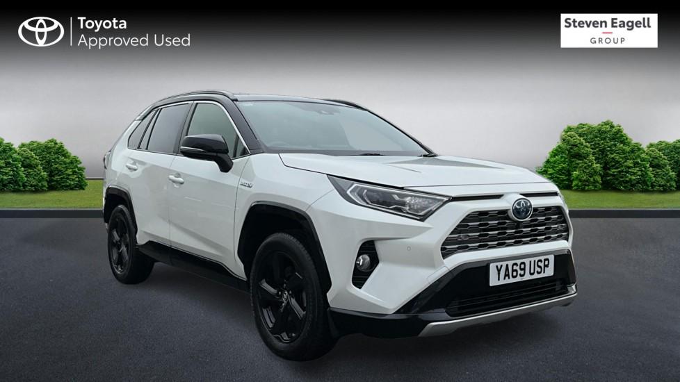 Main listing image - Toyota RAV4