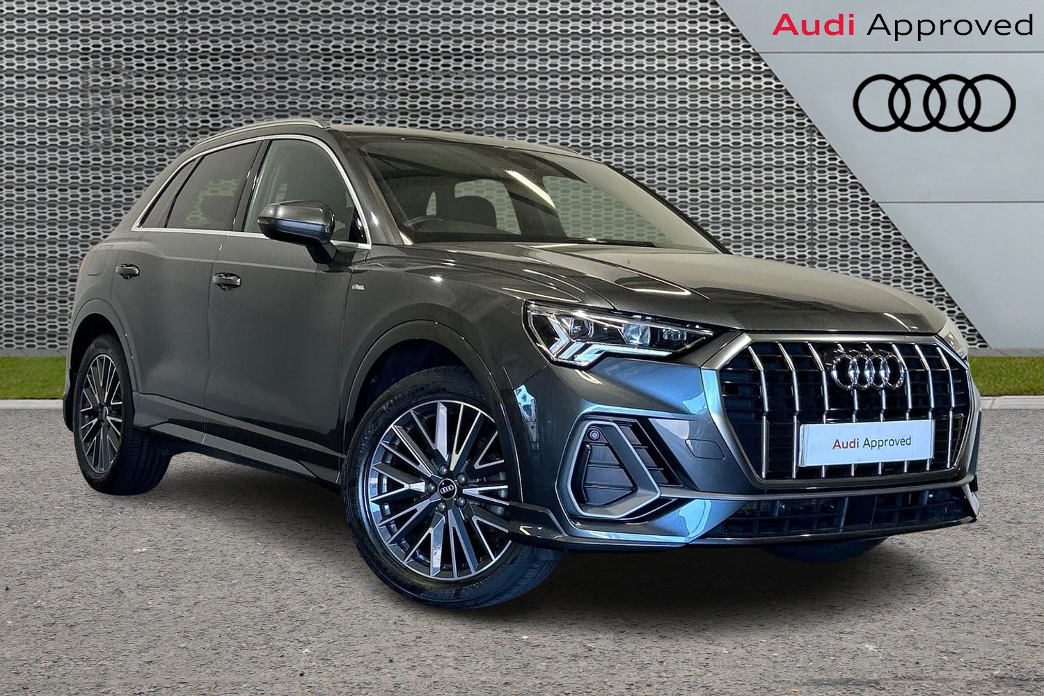 Main listing image - Audi Q3