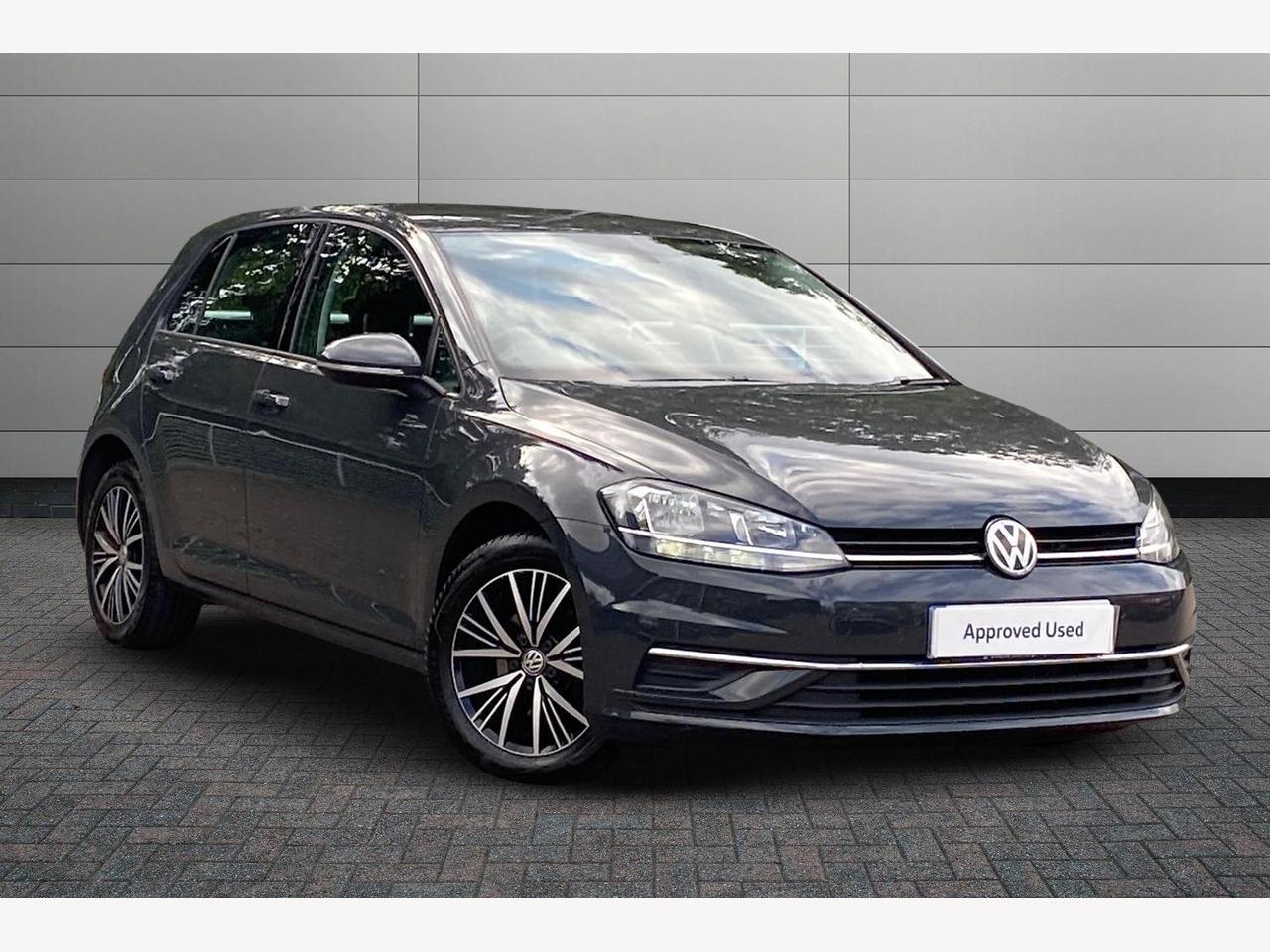 Main listing image - Volkswagen Golf