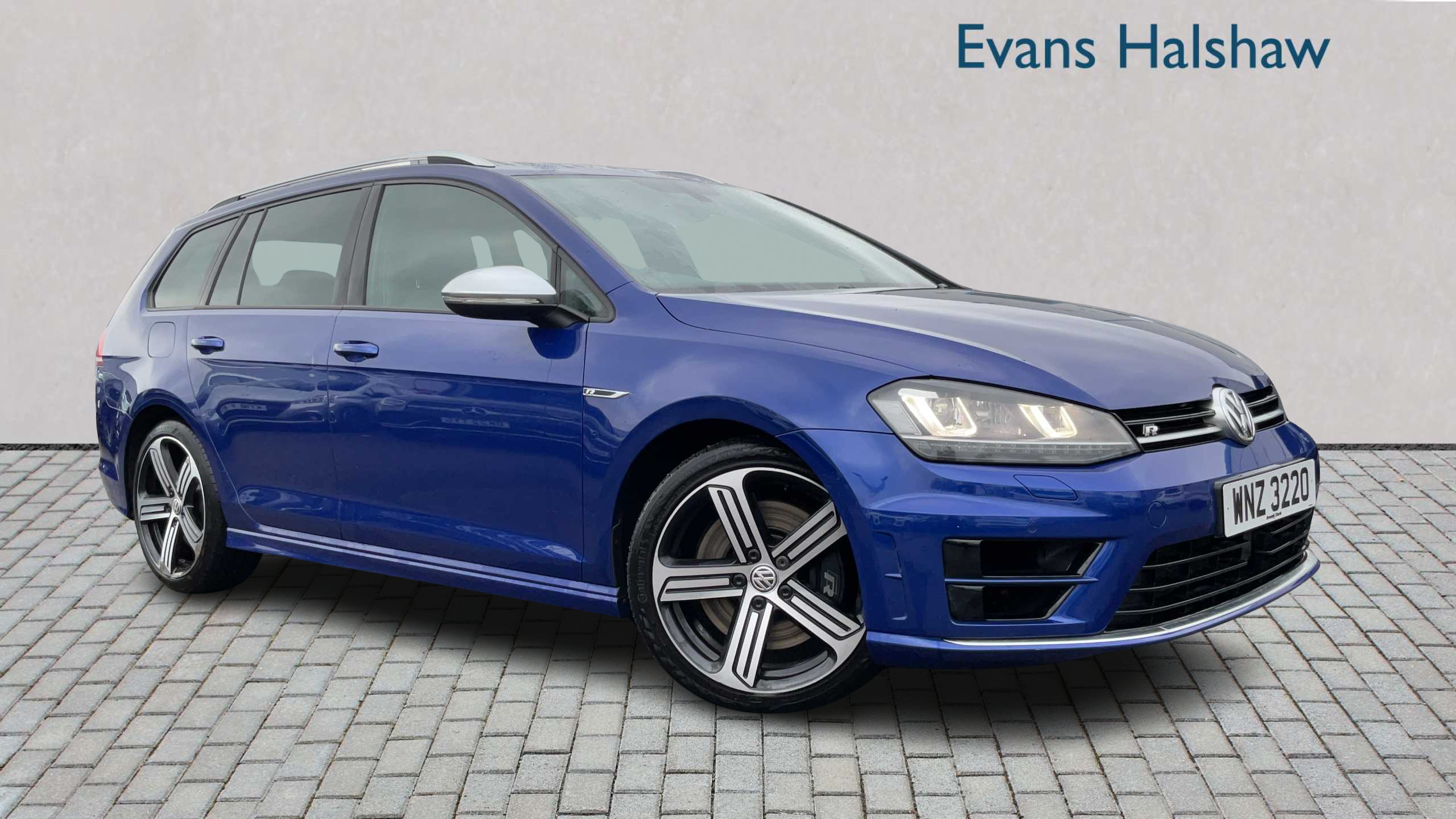 Main listing image - Volkswagen Golf Estate