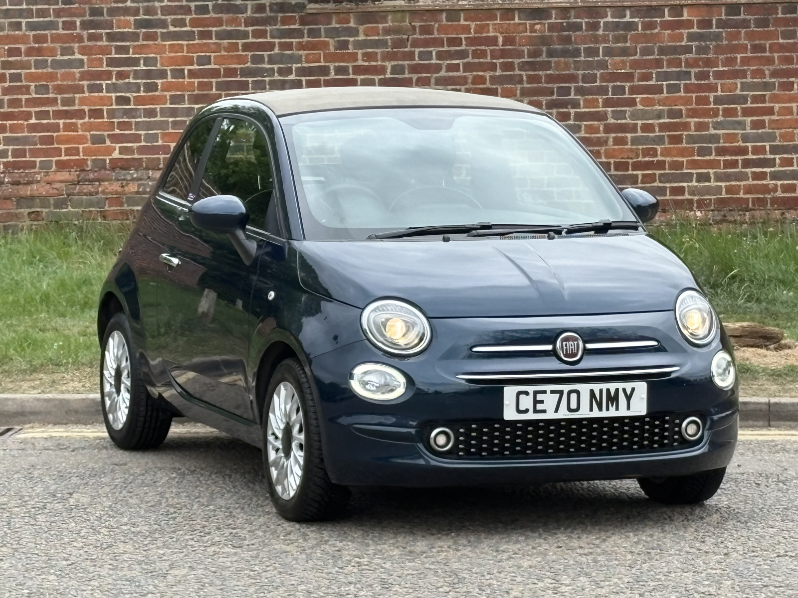 Main listing image - Fiat 500C
