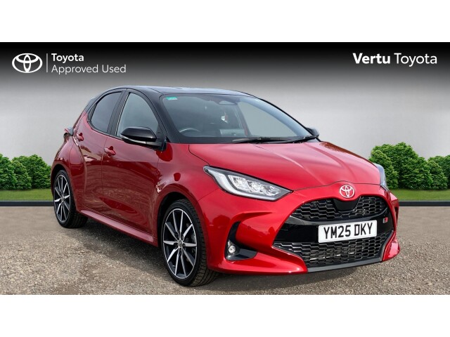 Main listing image - Toyota Yaris