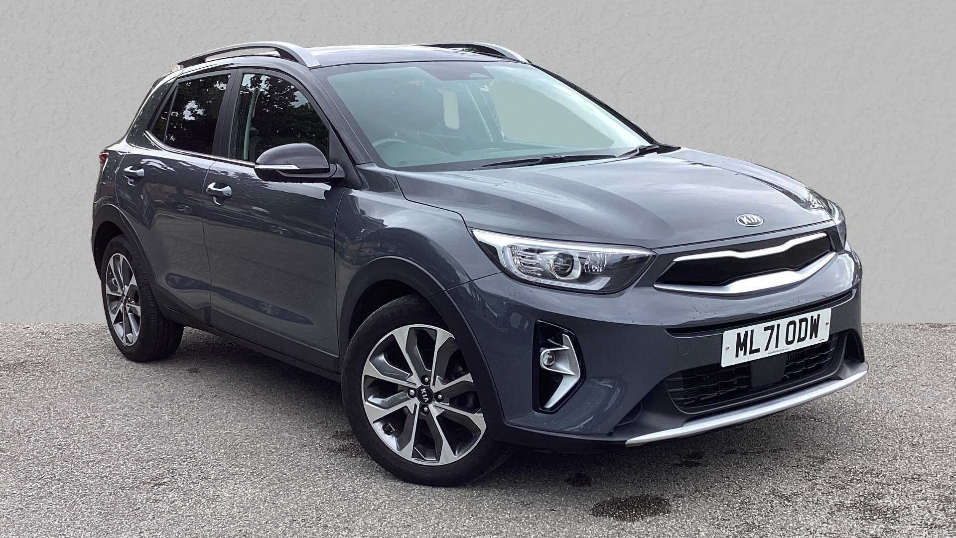 Main listing image - Kia Stonic