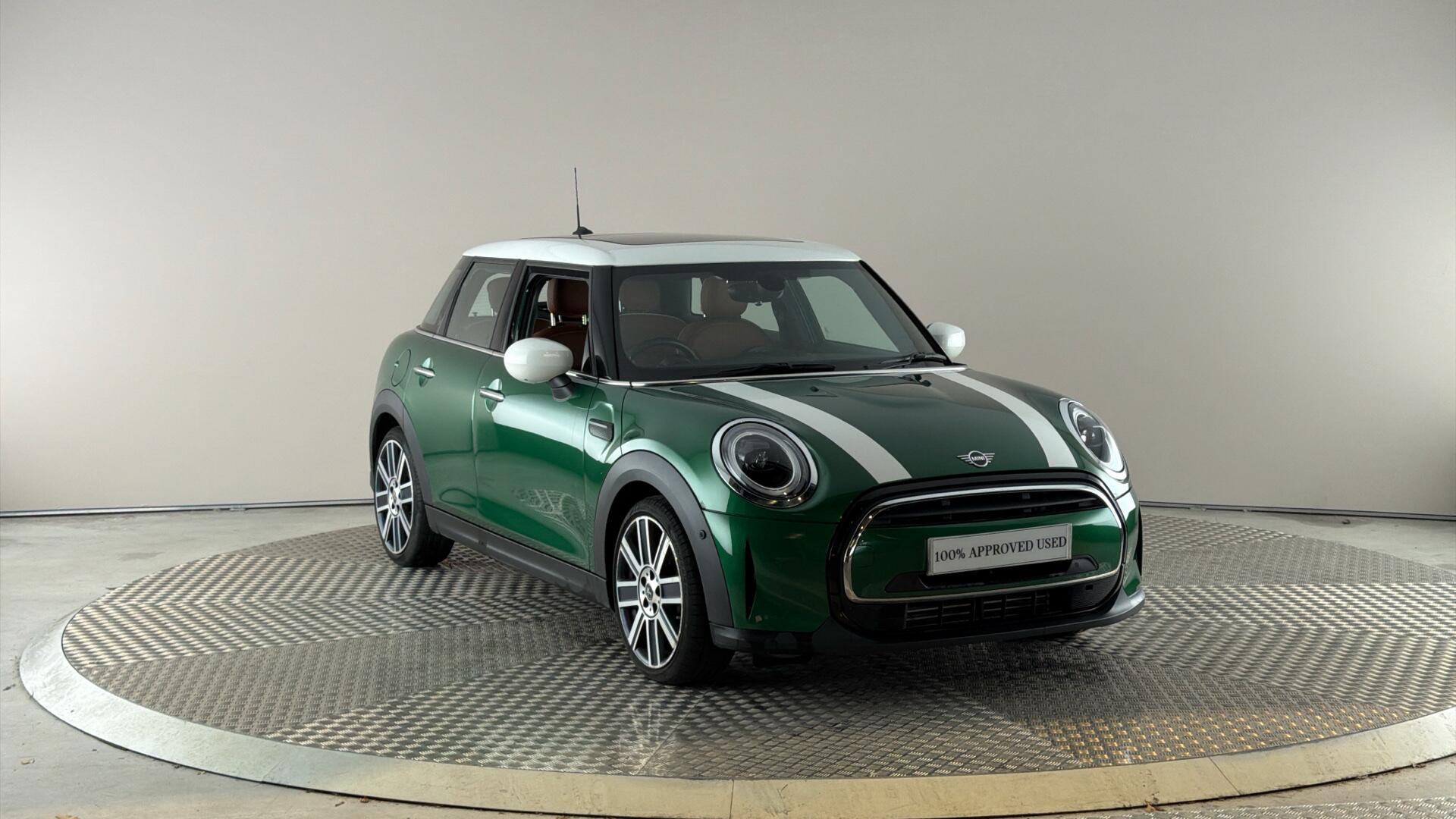 Main listing image - MINI Hatchback 5dr