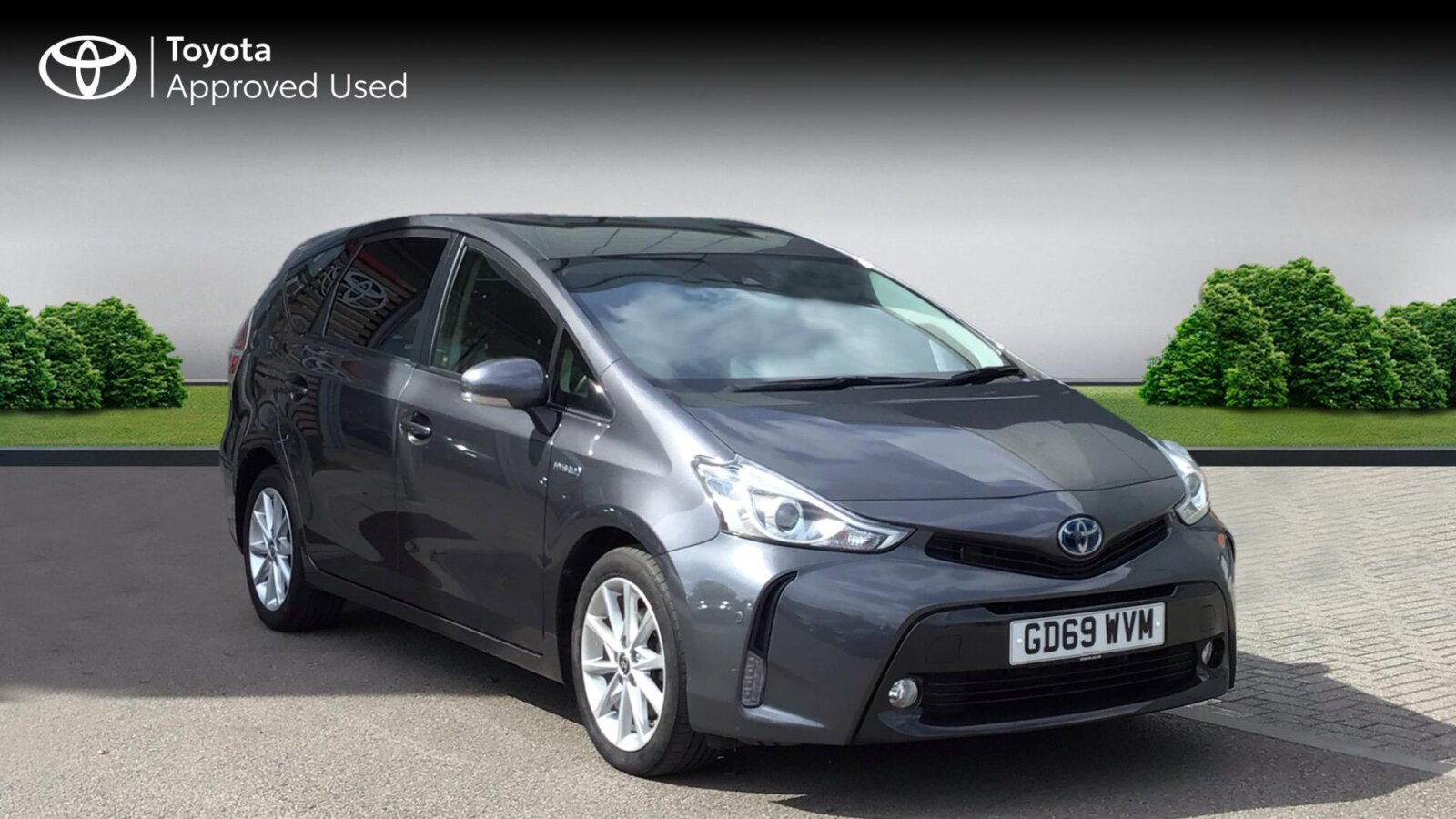 Main listing image - Toyota Prius+
