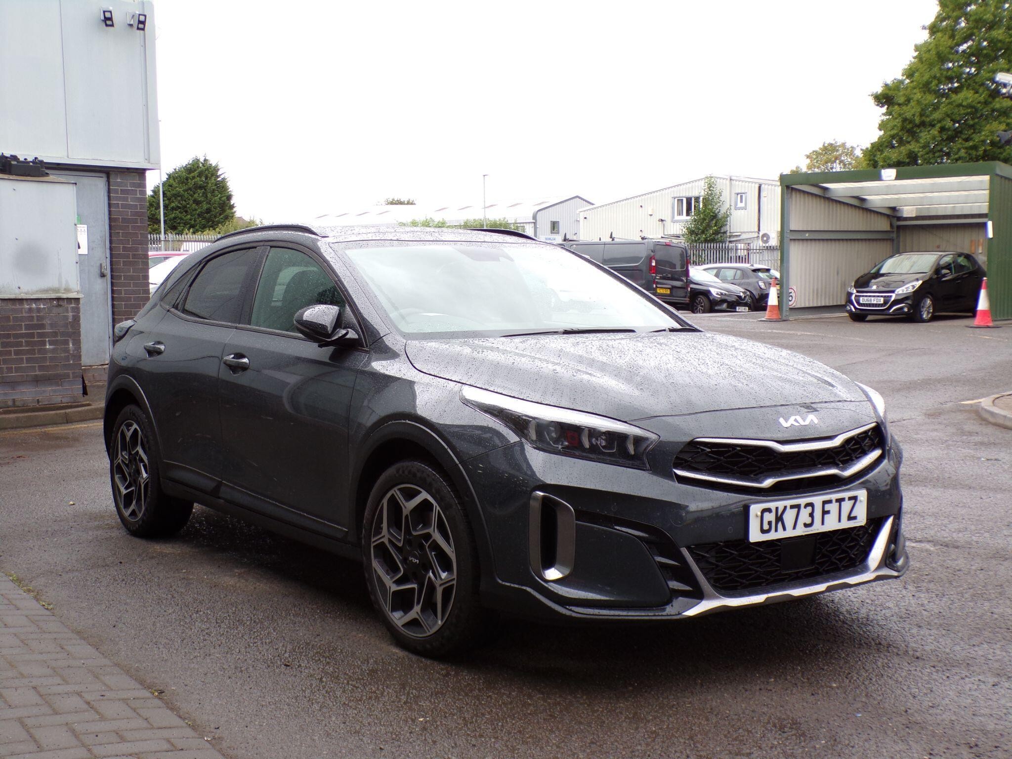 Main listing image - Kia XCeed