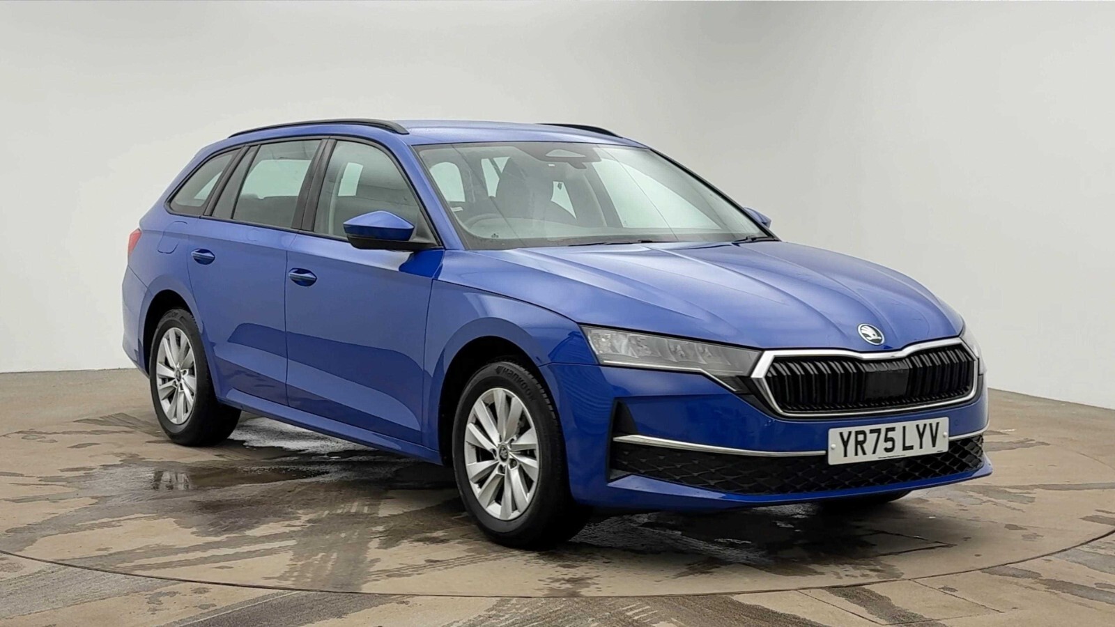 Main listing image - Skoda Octavia Estate