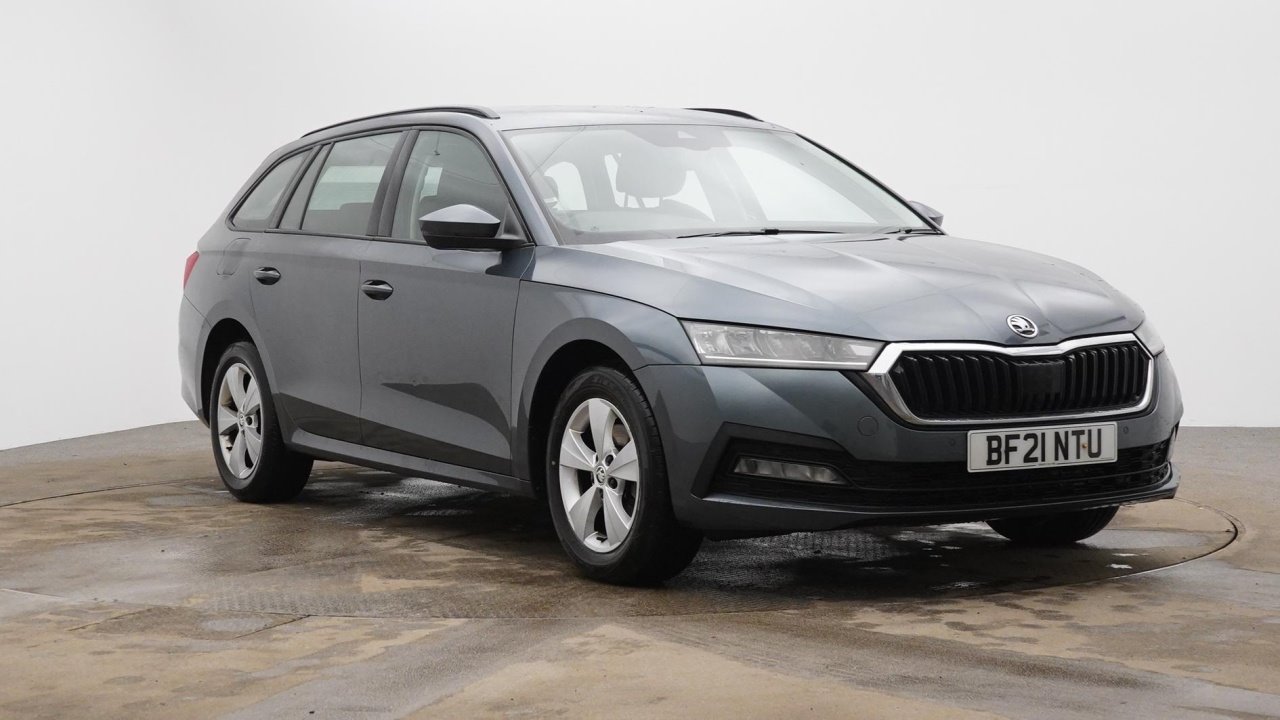 Main listing image - Skoda Octavia Estate