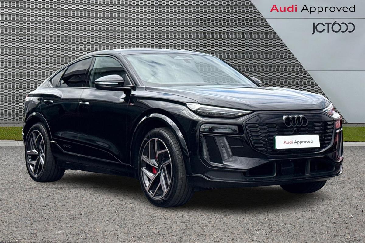 Main listing image - Audi Q6