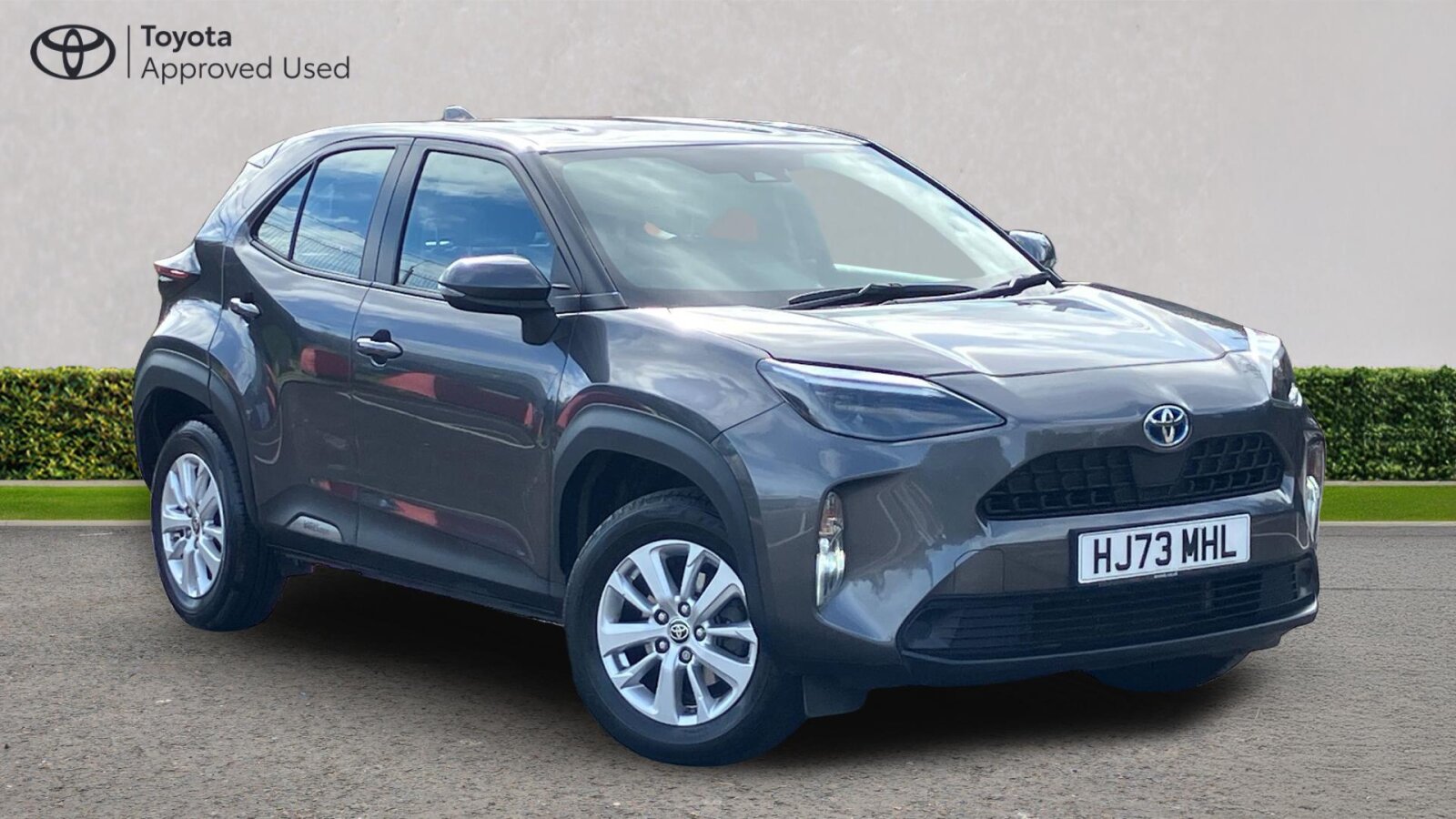 Main listing image - Toyota Yaris Cross