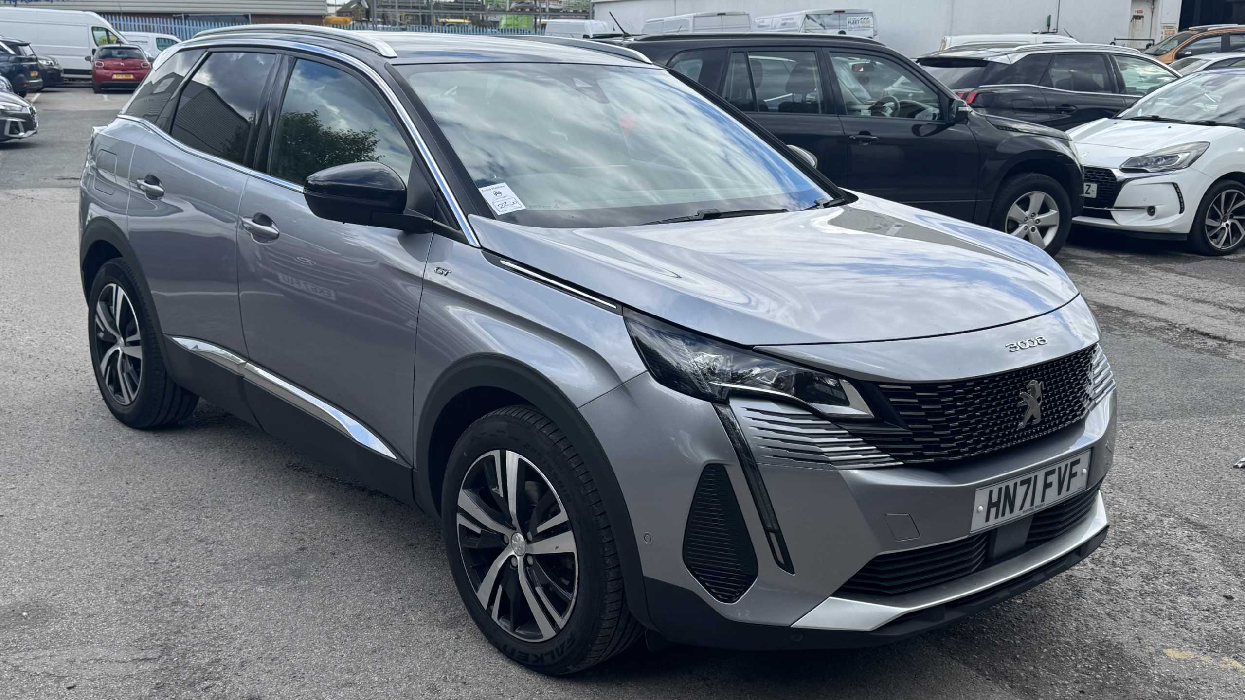 Main listing image - Peugeot 3008