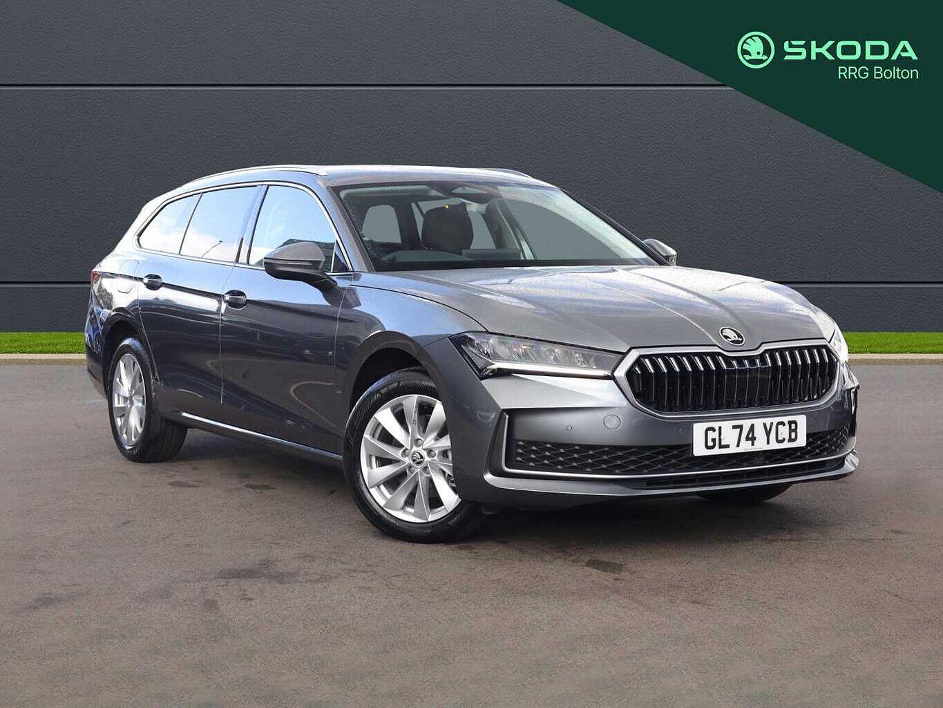 Main listing image - Skoda Superb Estate
