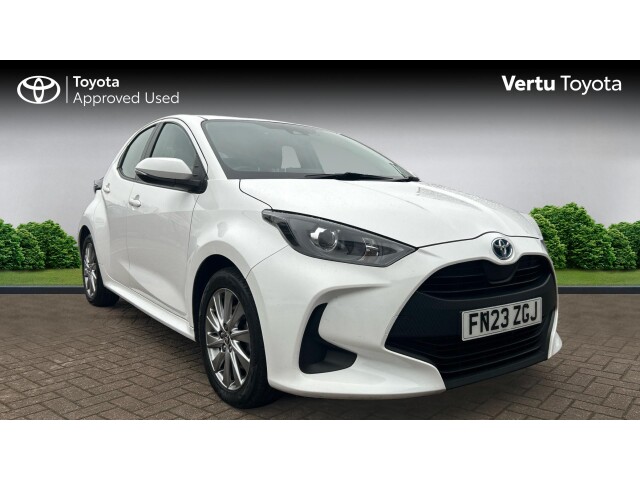 Main listing image - Toyota Yaris